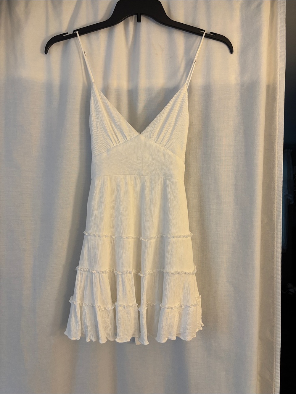 Selfie Leslie White Tiered Spaghetti-Strap Mini Dress